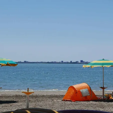 And Mobilehomes In Grado 38490 Tatil parkı Belvedere (Friuli Venezia Giulia)